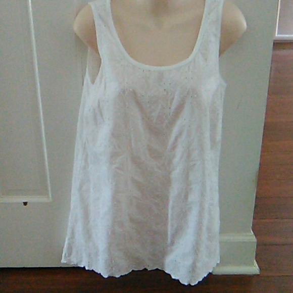 Gorgeous white blouse - Picture 1 of 3